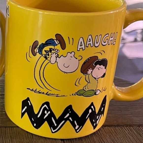 Brand New Large Snoopy Mugs by Zak Yellow Large Coffee Mugs - Picture 4 of 5
